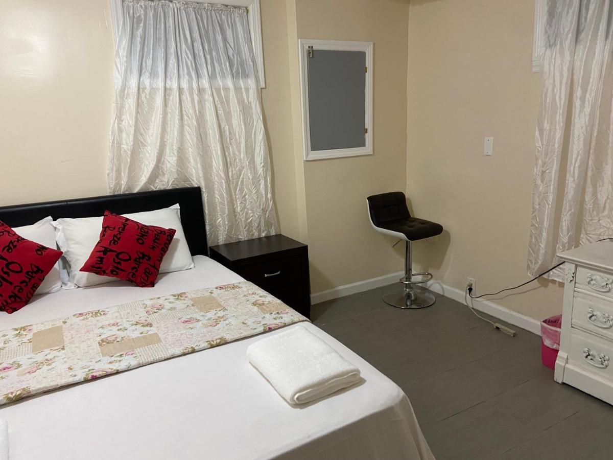 A Private Room In Queens New York Exteriör bild