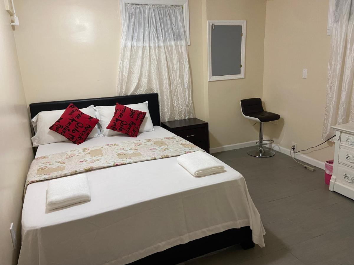 A Private Room In Queens New York Exteriör bild